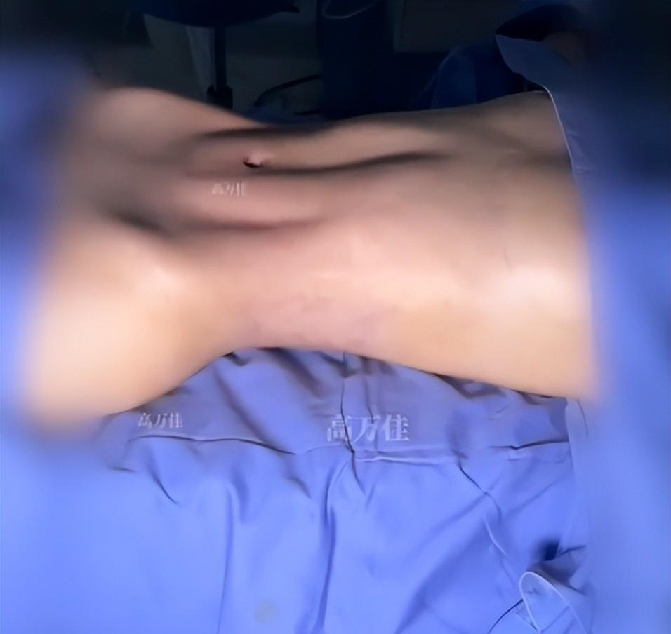 小威将搭档穆霍娃出战柏林女双