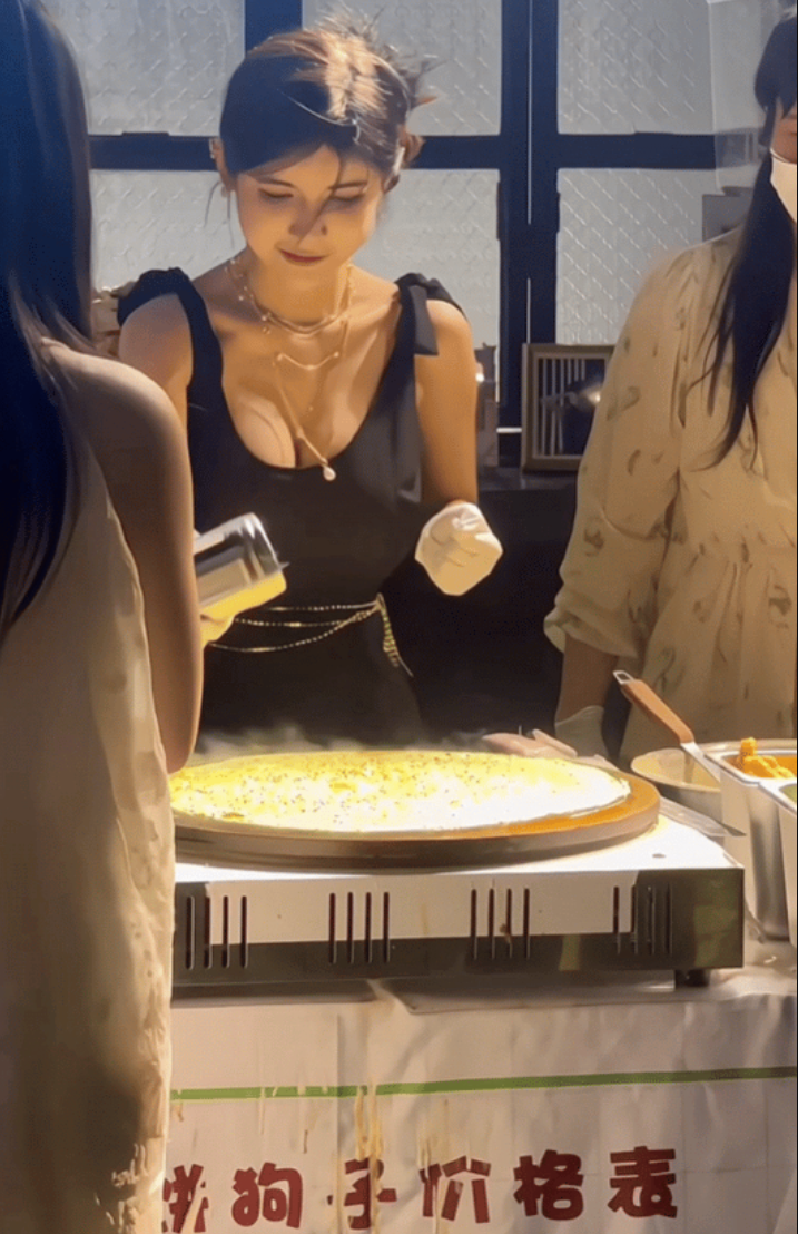队报：巴黎卖拉莫斯和李刚仁收入破亿，将签阿克利乌舍和迪奥曼德