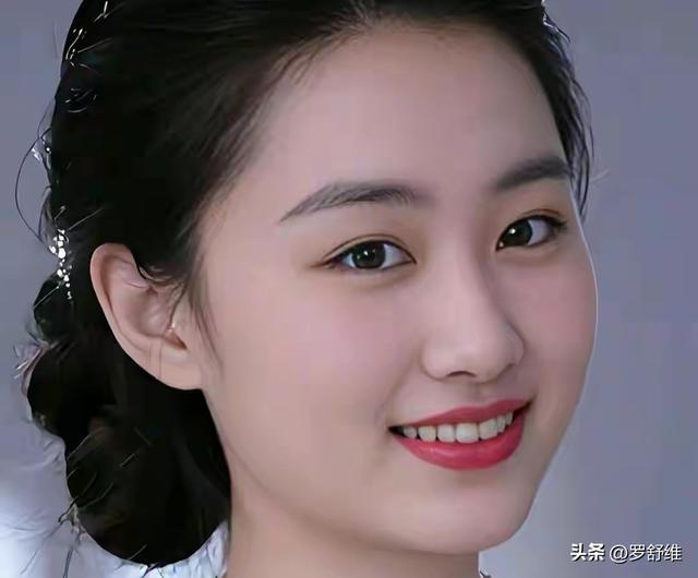 MK体育罗马诺：纽卡接近签下阿贾克斯18岁中场斯图尔，总价超2500万欧