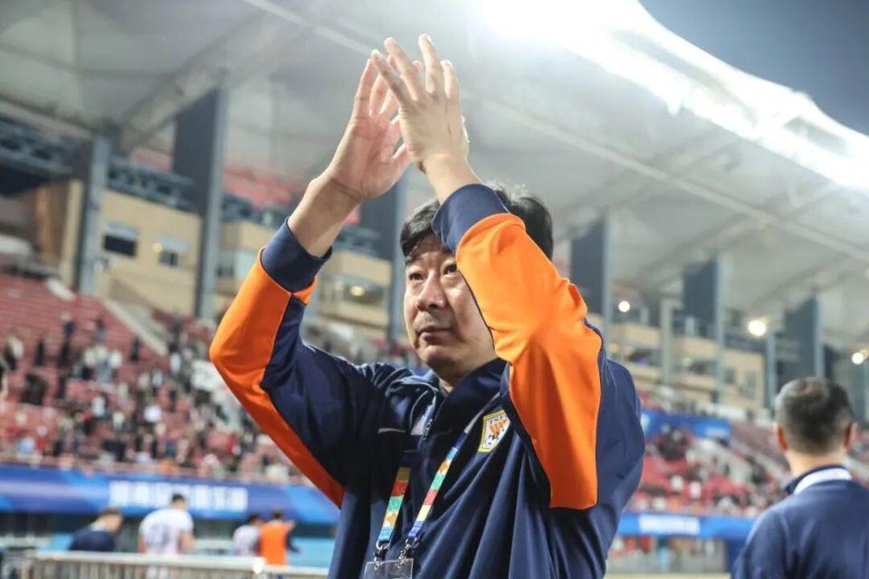 MK体育德尚博冲2026美国公开赛第三冠