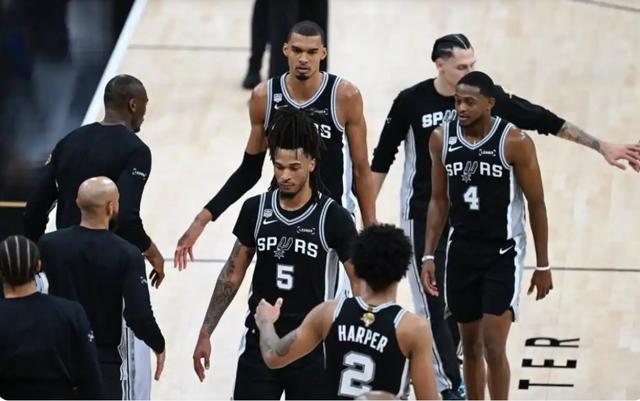兄弟篮球，布伦森、哈特和大乔是首个NCAA+NBA夺冠的三人组