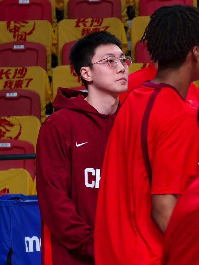 尼克斯全力挽留米切尔·罗宾逊