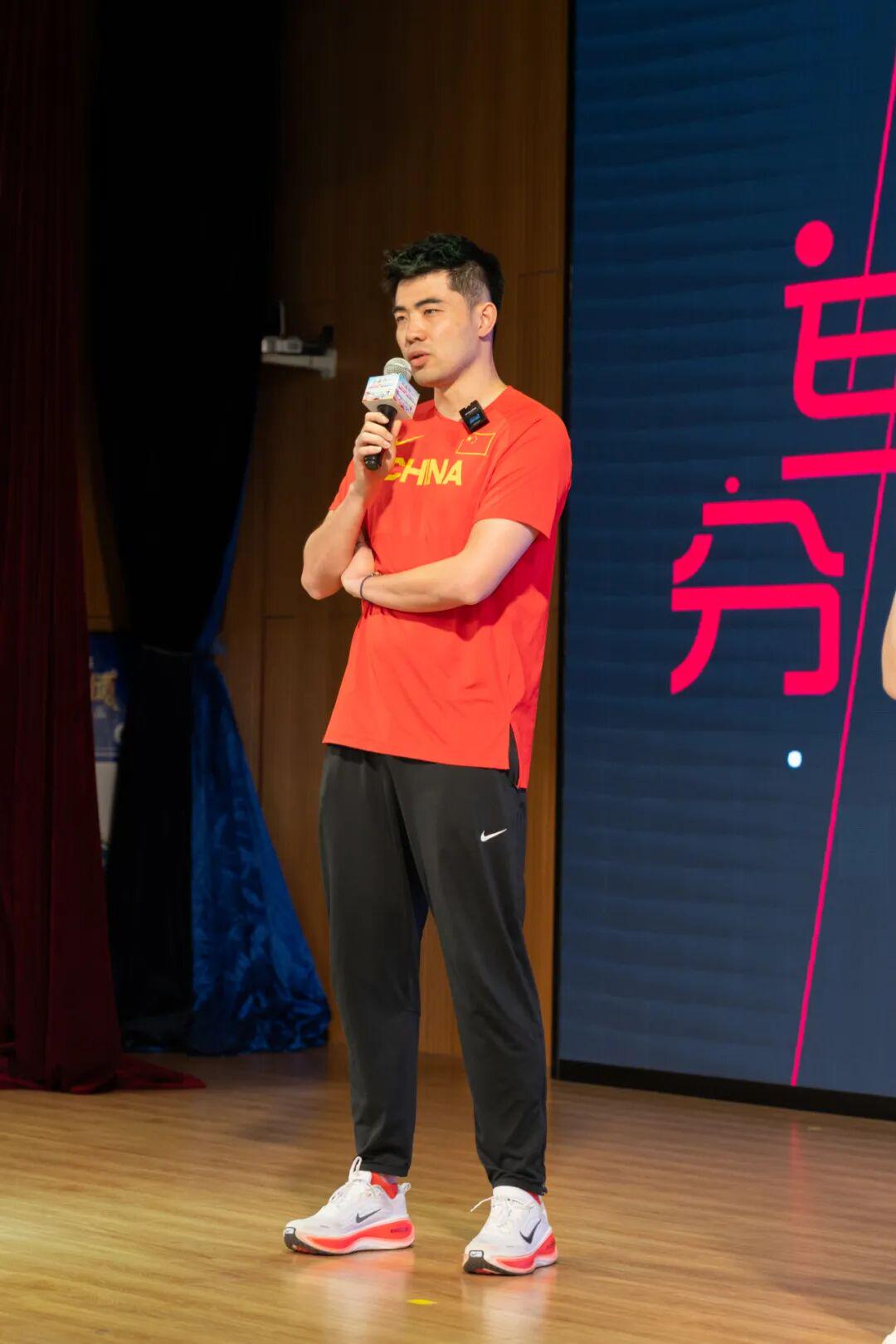94岁尼克斯名宿：看旧主冲冠，没什么紧张