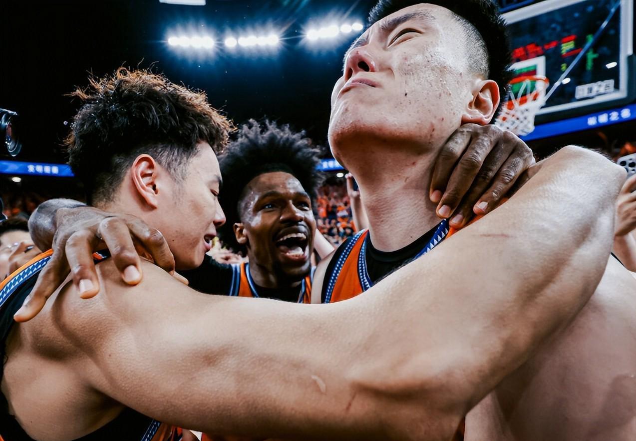 2026NBA选秀临近老鹰握多签待操作