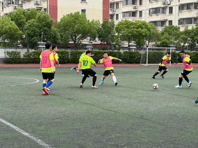 科内特突发疾病出战成疑 文班亚马独撑内线面临超负荷