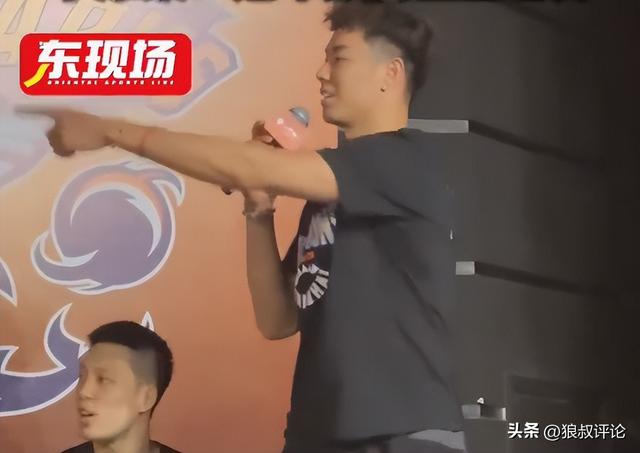 MK体育5.81亿!詹姆斯又被低估!湖人要续约两名球员了...