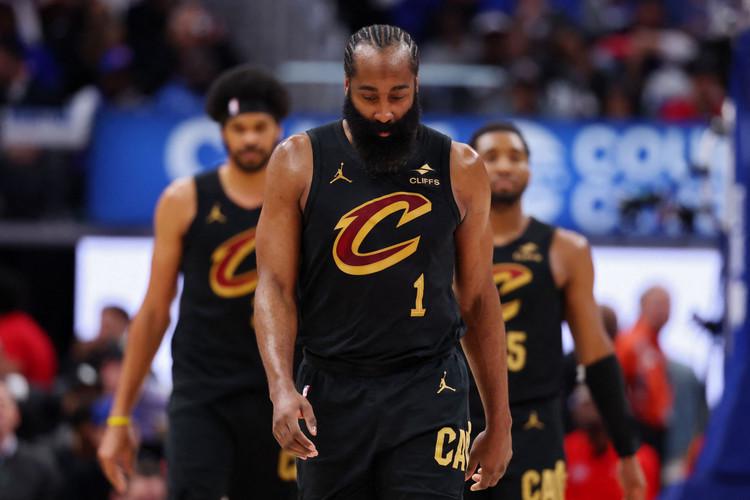 ESPN发布下赛季战力榜：雷霆马刺前二 尼克斯第三