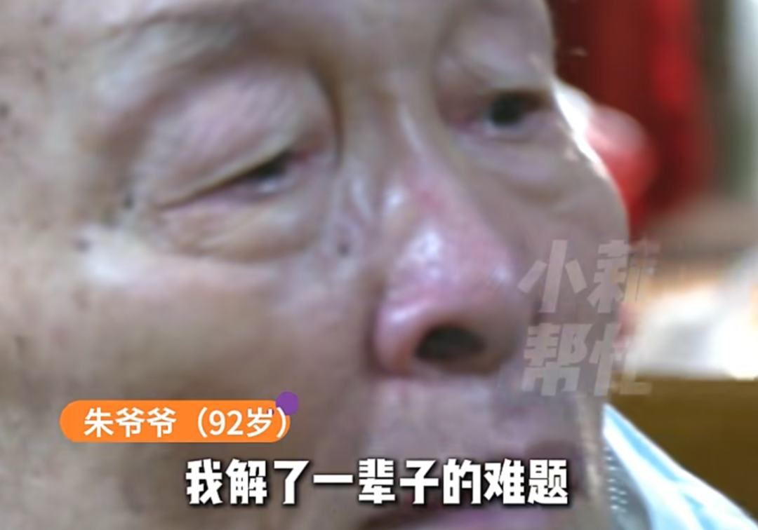 火箭两年合同签下签湖人后场大闸,他们并没有使用全额中产特例?