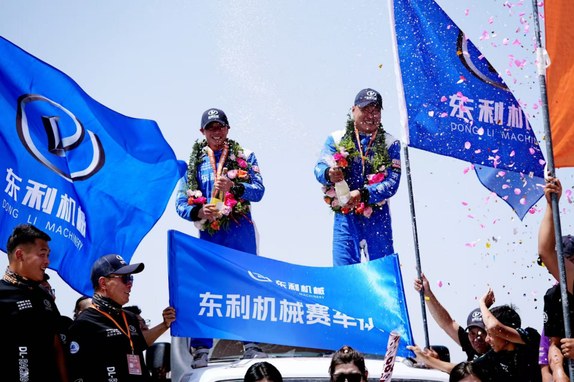 西蒙斯赌詹皇今夏签约勇士