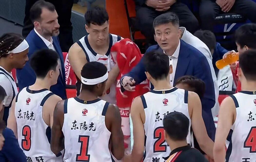 狂热队9.5分让分客场挑战太阳:克拉克背伤出战成疑