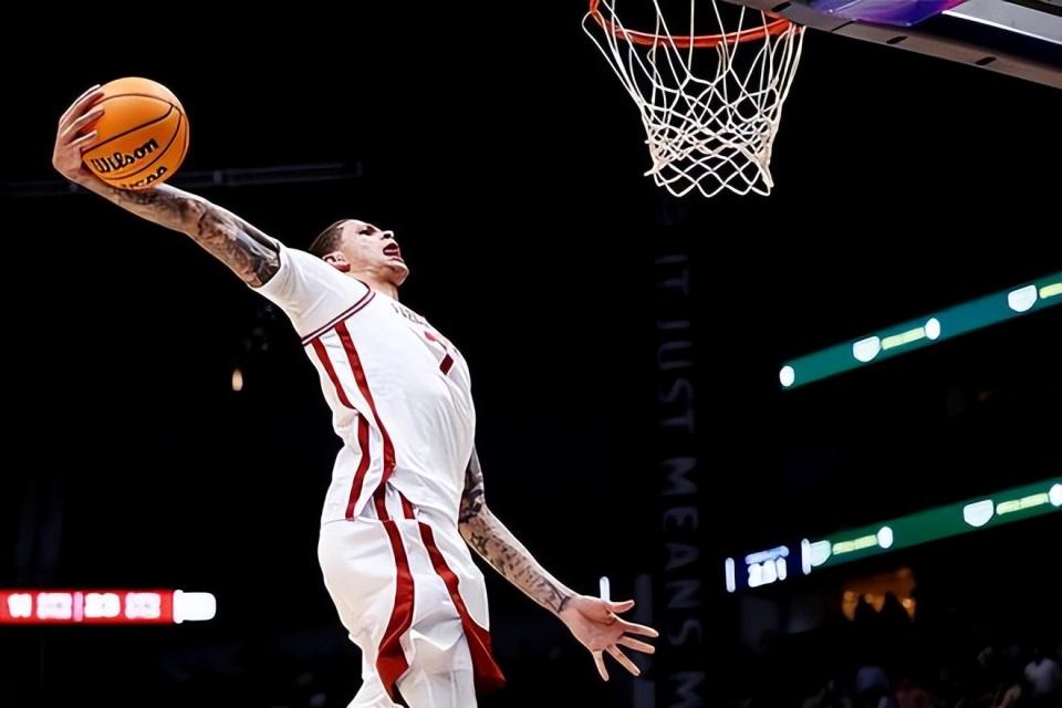 哈勒斯登男孩距NBA冠军一步之遥，已成系列赛标志