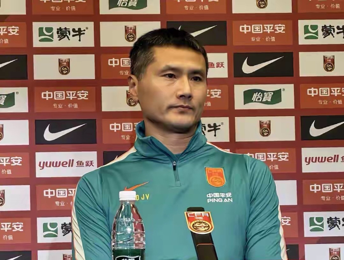 尼克斯五虎最贵球星卡：布朗森破纪录