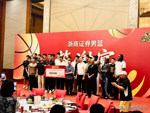 MK体育马刺1比4不敌尼克斯获得总亚军,输掉的四场比赛三要素完全相同