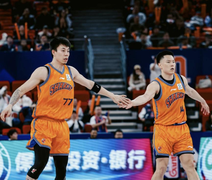 MK体育-邓超带等等现场见证，尼克斯落后16分大翻盘，布伦森狂砍45分夺冠