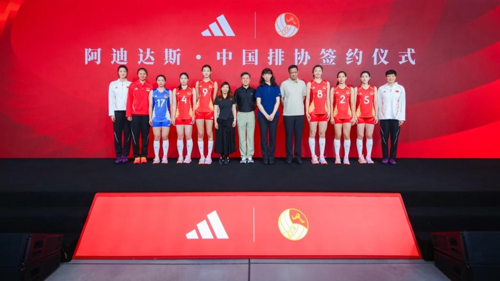 MK体育打球就要“夯爆”？虎扑老哥的篮球哲学炸了