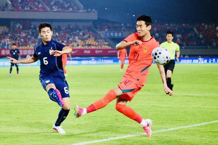 MK体育-小埃梅里:前场能不断换位是法国队的优势,让对手难以盯防